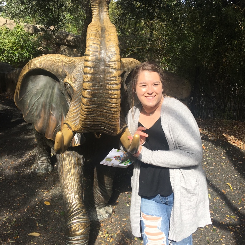 Meet your Posher, Danielle